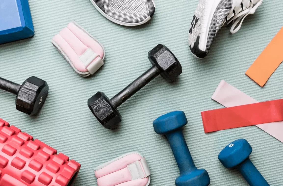 SPORTS & FITNESS